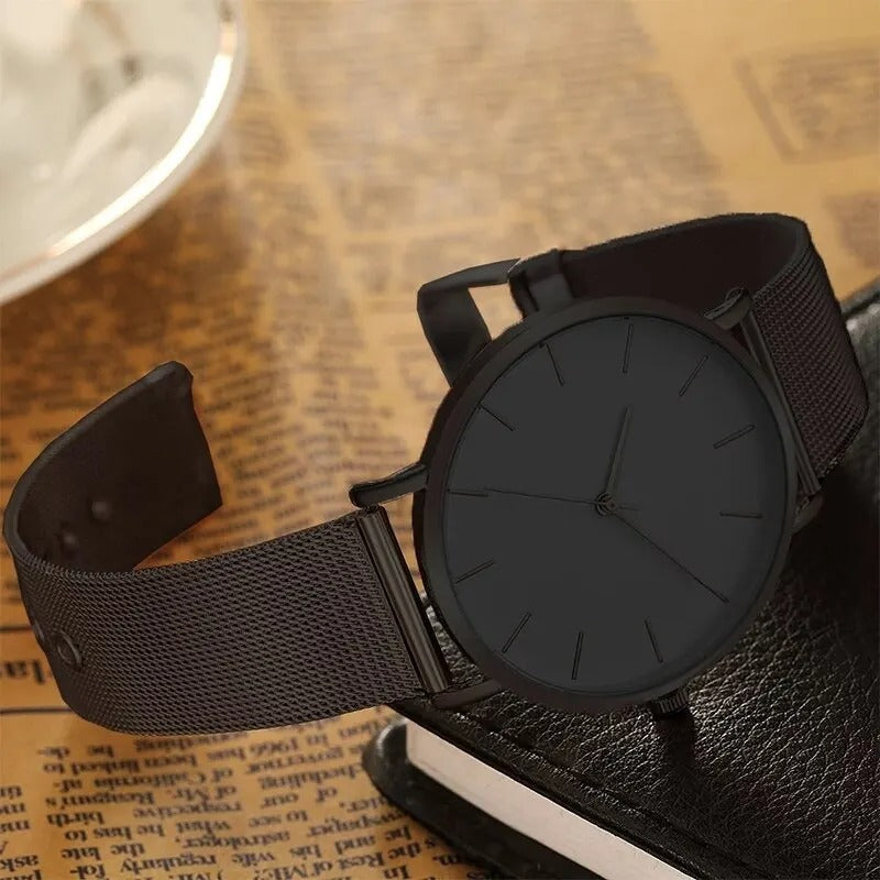 All Black Men's Watch: Sophisticated and Modern Design